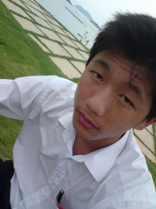 李俊佑